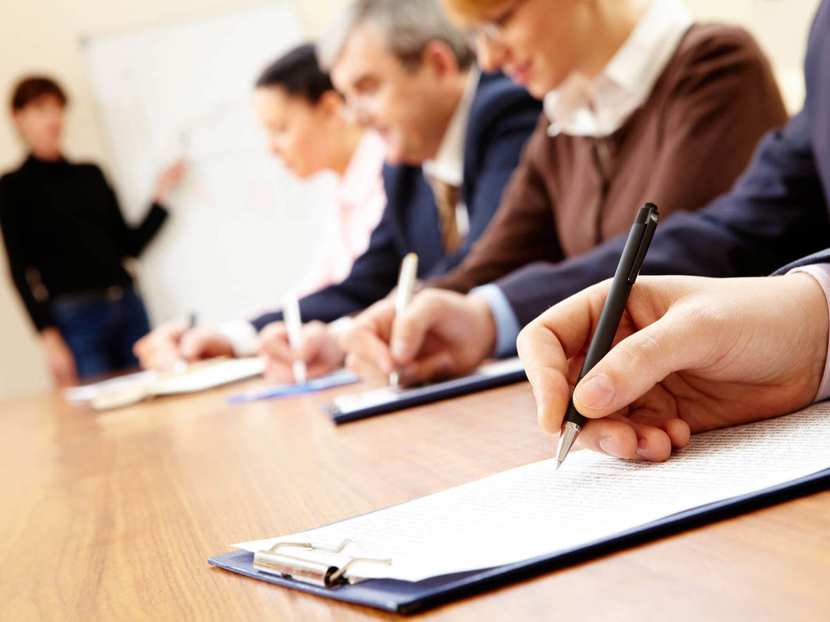 training small class writing notes