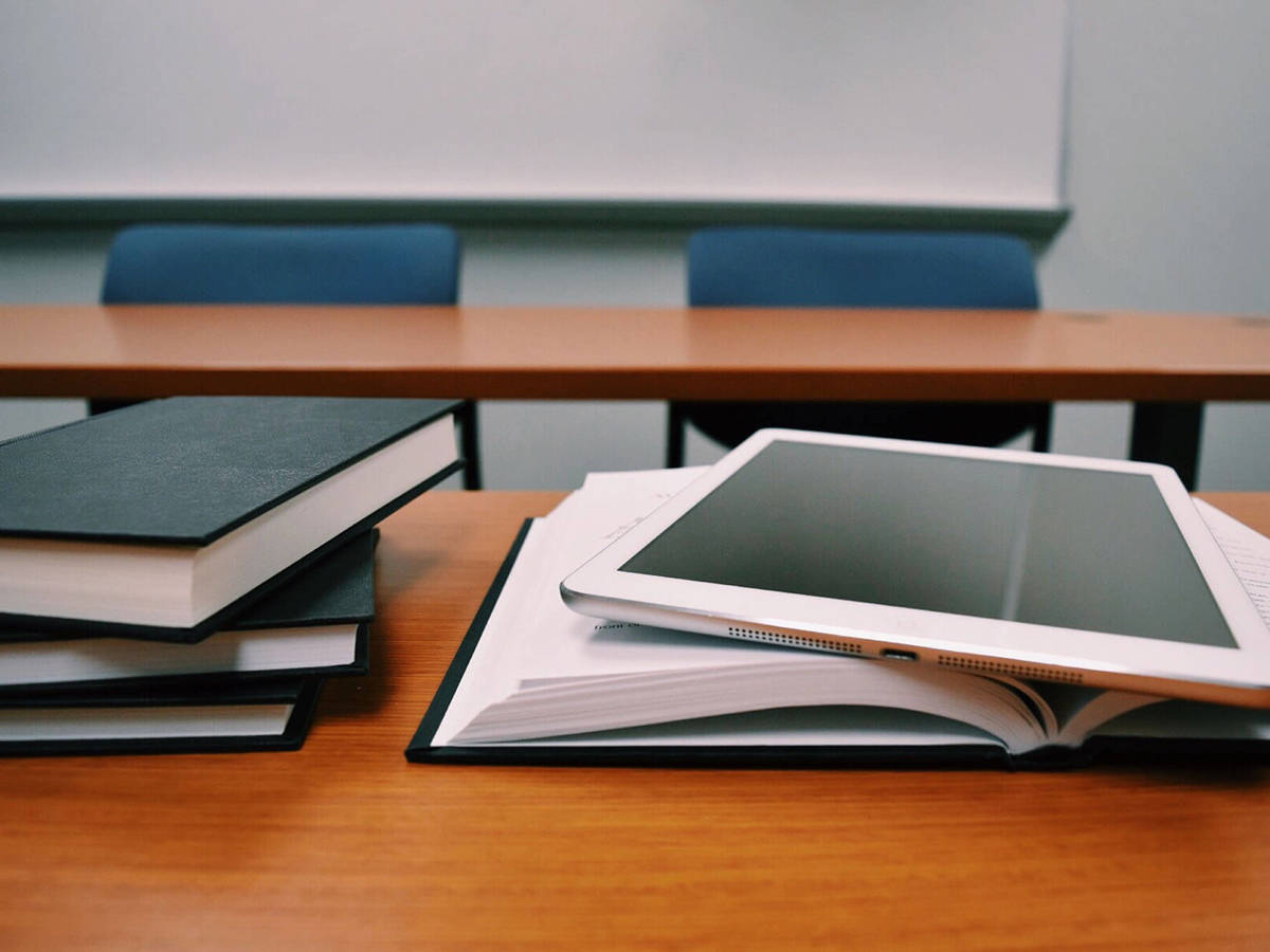 school-environment unorganised classroom desk